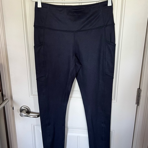 NWOT - MONDETTA blue pattern leggings in Small. - Picture 5 of 6